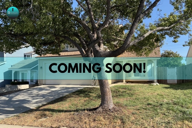 Building Photo - STUNNING POOL HOME IN MORENO VALLEY!! SOLAR INCLUDED!!