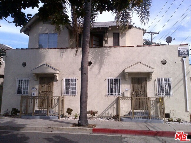 Building Photo - 1204 N Citrus Ave Unit 1204 Rental