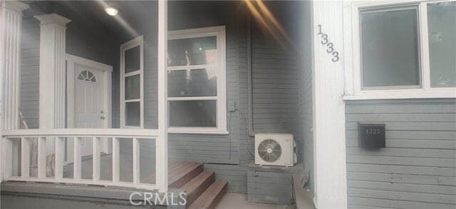 Photo - 1333 S Park Ave Townhome