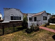 Photo - 2653 Flower St