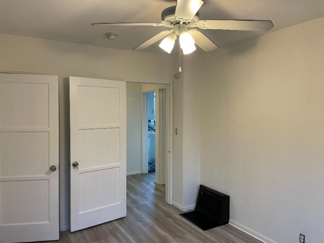 Photo - 1301 N Buena Vista St Unit B