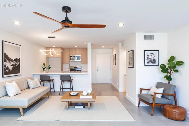 Building Photo - 1400 E Palm Canyon Dr Unit 118