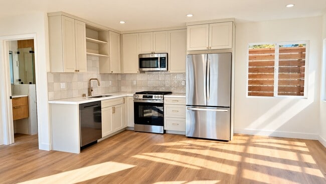 Photo - 4380 Huntington Dr S Unit 4384