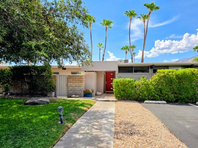 Building Photo - 723 E Louise Dr