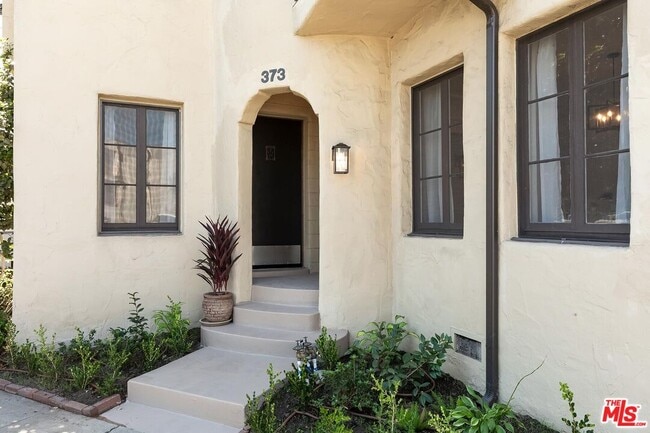 Photo - 373 S Crescent Heights Blvd
