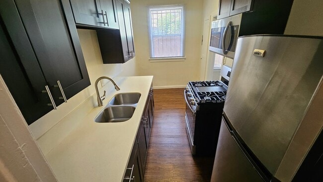 Photo - 1216 W Court St Unit 7
