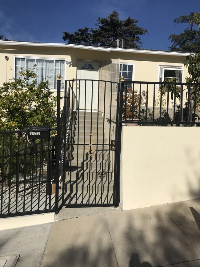 Has nice front yard, back patio. Washer and dryer hook ups, Central Air and heating - 1437 Plumas St House