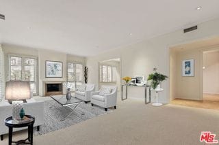 Building Photo - 10106 Empyrean Way