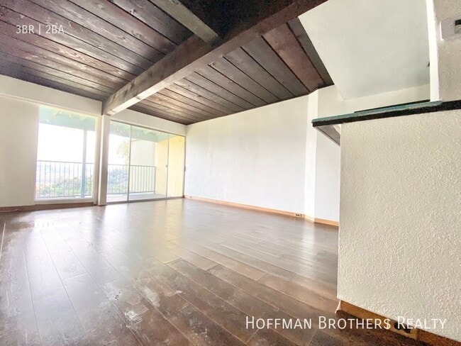 Photo - 2342 Silver Ridge Way Unit 1