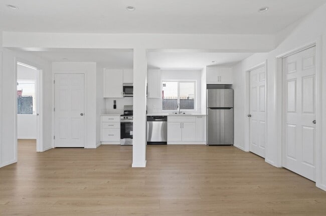 Photo - 3118-3114 W 109th St Unit 3-4
