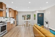 Photo - 1018 W Maple Ave