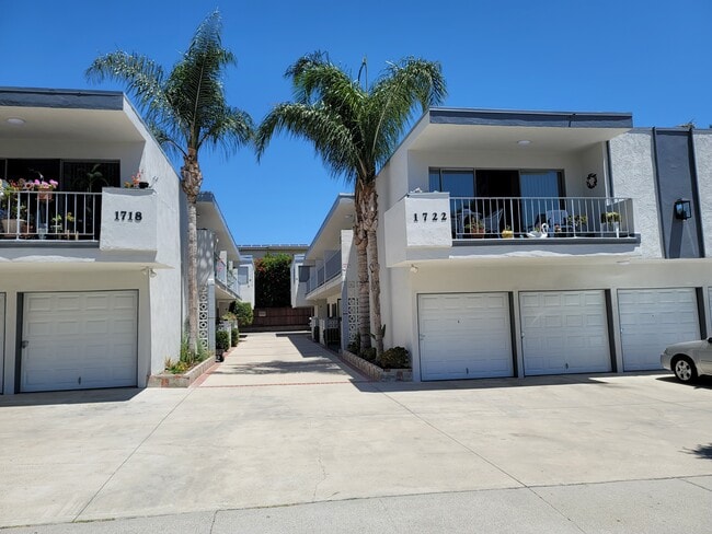Building Photo - 1722 S Barrington Ave Unit 4 Rental