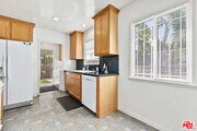Photo - 836 Appelby St