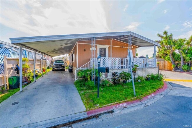 Photo - 4139 Paramount Blvd