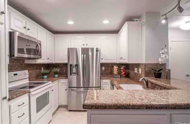 Photo - 21372 Brookhurst St Unit 128- Room A