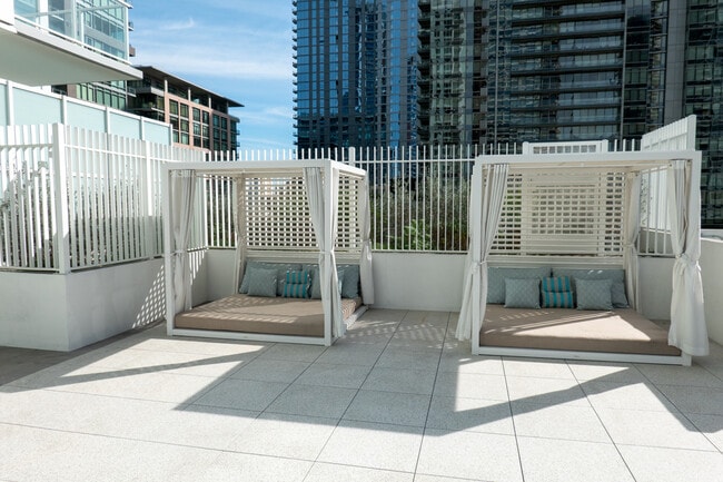 Photo - 1133 S Hope St