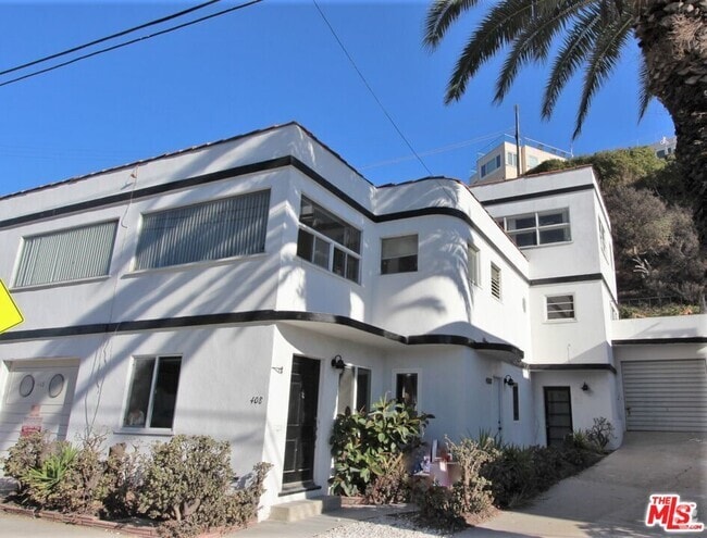 Building Photo - 410 Pershing Dr Rental