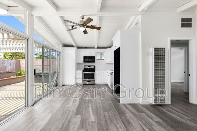 Photo - 316 E 21st St Unit A