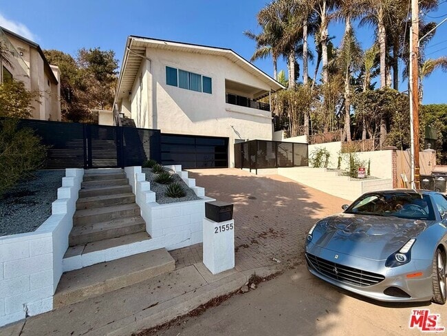 Building Photo - 21555 Pacific Coast Hwy Rental