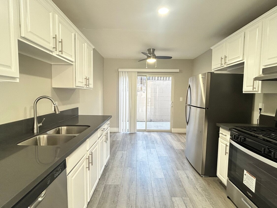 Floor Plan - Spacious 2 Bed 1 Bath Overlooking Sparkling Pool