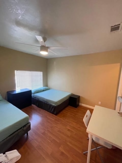 Photo - 4995 63rd St