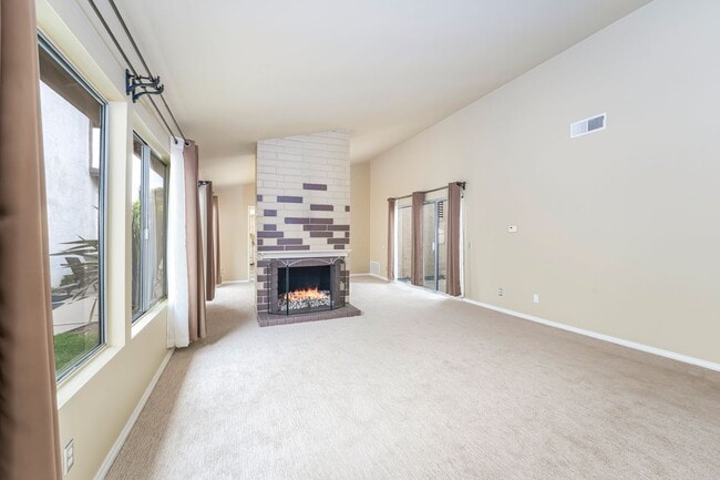 Photo - 2162 Sweetbriar Rd