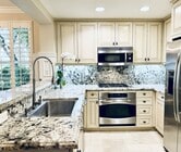 Photo - $3995.00 / 1600 sq.ft - 3 bdrm/2.5 bth Van... House