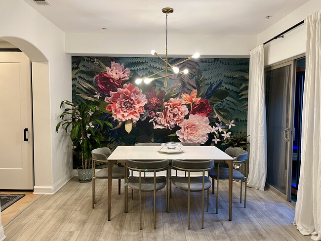 Photo - 5037 Rosewood Ave Unit 101