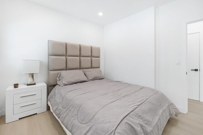 Photo - 1342 S Ogden Dr Unit #1346