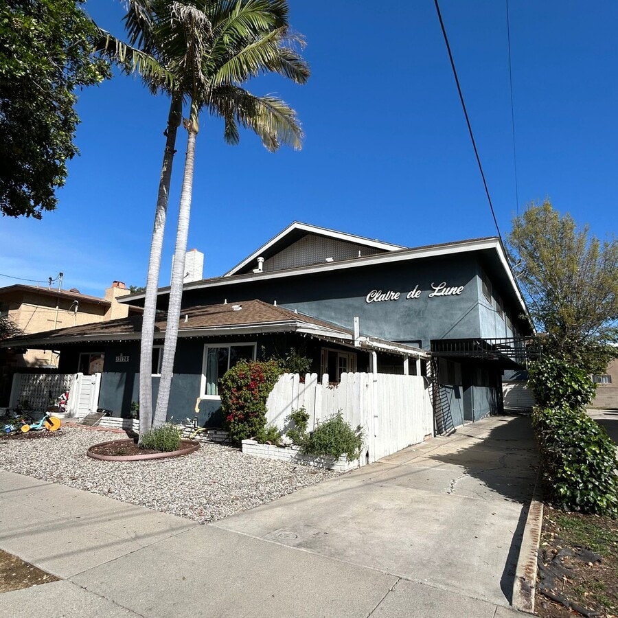 12128 Ramona Ave - 12128 Ramona Ave