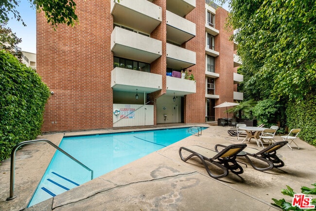 Building Photo - 11750 W Sunset Blvd Unit 402 Rental