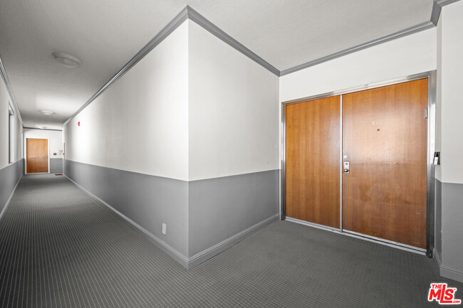 Photo - 106 Croft Ave Unit 301