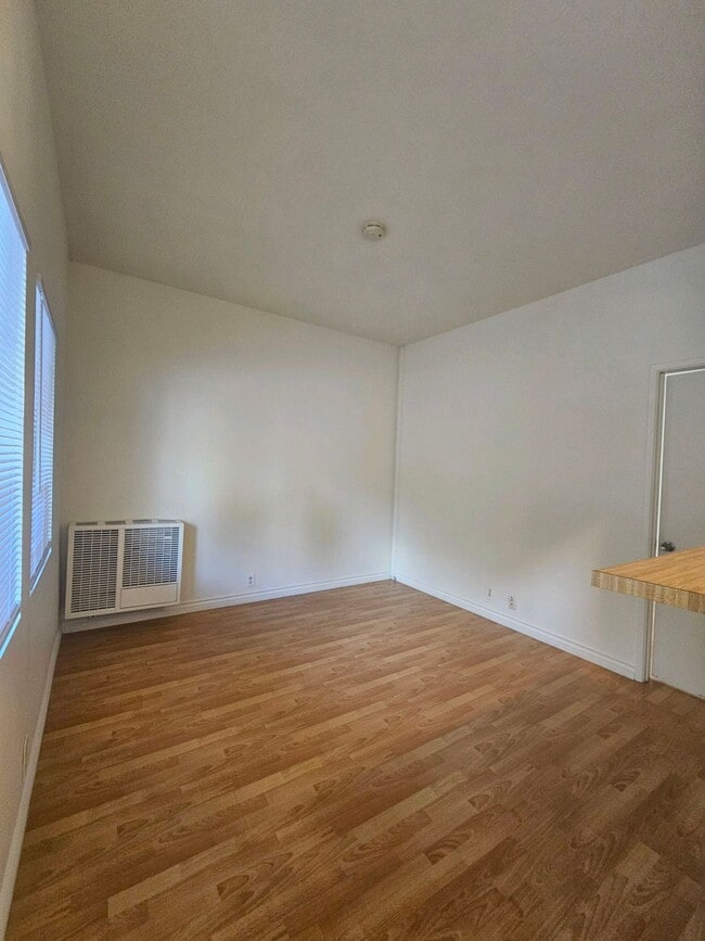 Photo - 1615 E. Broadway Ave. #D