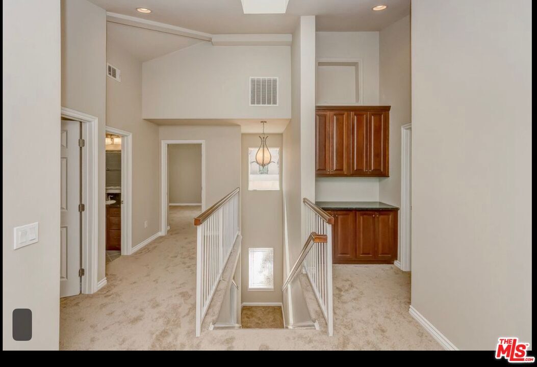 Photo - 415 W Regent St