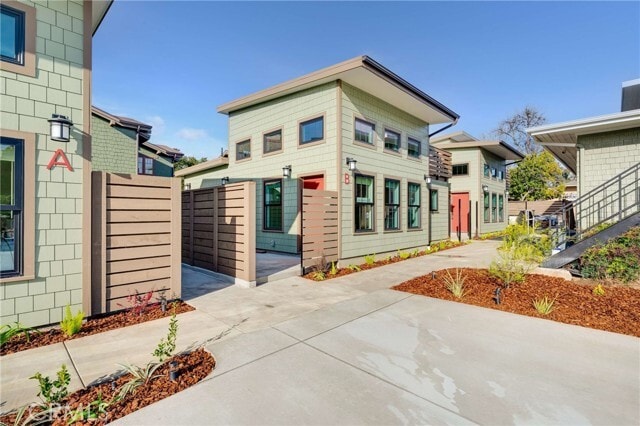 Building Photo - 127 E Foothill Blvd Unit B