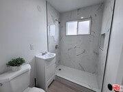 Photo - 618 W 6th St Apartment Unit 618