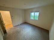 Photo - Beautiful 3-Bedroom Home in Vista – Modern...