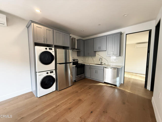 Photo - 2412 Norwalk Ave