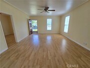 Photo - 342 N Shaffer St