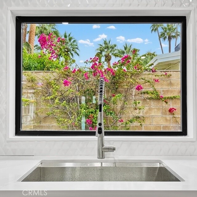 Photo - 1523 E San Lorenzo Rd