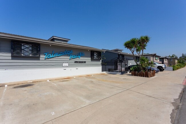 Photo - Talmadge Pacific Apartments