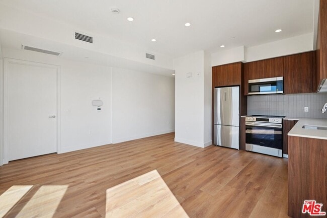 Photo - 10431 Santa Monica Blvd Unit 208