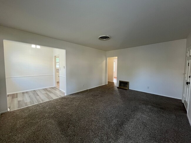 Photo - Panorama City 2+1 house w/garage + backyard! (8062 Lennox)