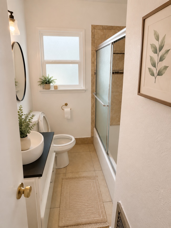 Photo - 5810 Bowcroft St Unit 1