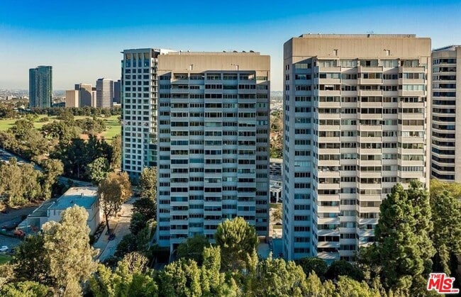 Photo - 865 Comstock Ave Condo Unit 8C
