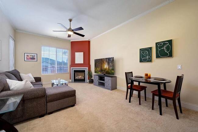 Building Photo - 12368 Carmel Country Rd