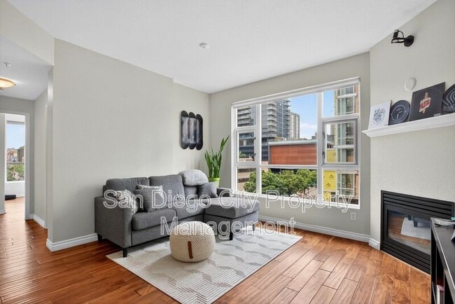 Building Photo - 1240 India St Unit 618