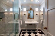 Photo - 807 N Doheny Dr House