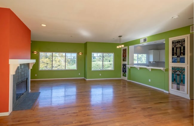 Photo - 1352 24th St