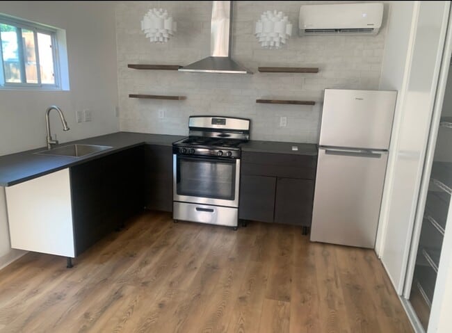 Photo - 13441 Erwin St Unit C